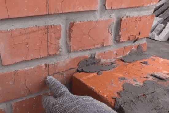 Рисуем линию, которая будет служить уровнем 