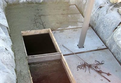 Армирование и бетонирование перекрытия септика