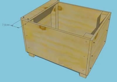 Самодельный биотуалет с прикрученной планкой