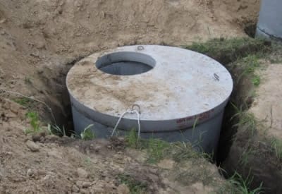 Выгребная яма из бетонных колец