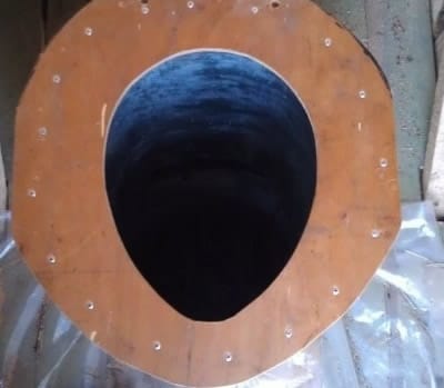 Конструкцию сиденья нужно надежно зафиксировать