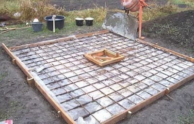 Перекрытие выгребной ямы