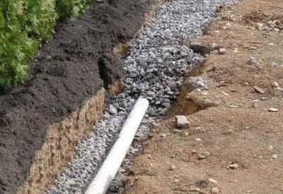 Дренаж участка своими руками: монтаж глубинной системы