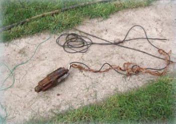 Приспособление для извлечения насоса из скважины