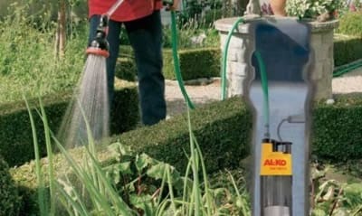 Погружной насос для полива