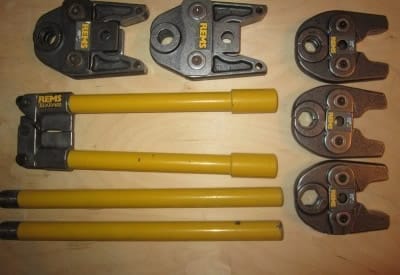 Ручные пресс клещи для металлопластиковых труб