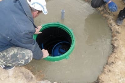 Устройство кессона над скважиной