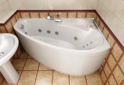 Врезной смеситель на борт акриловой ванны