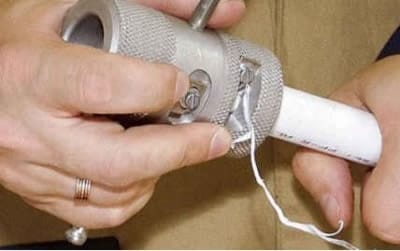 Зачистка армированной трубы