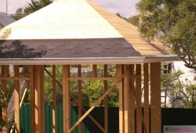 Укладка кровли на обрезную доску