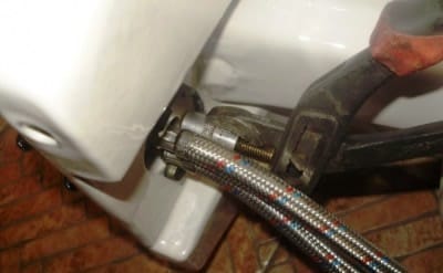 Установка биде своими руками: закручивание гаек Установка биде своими руками: закручивание гаек