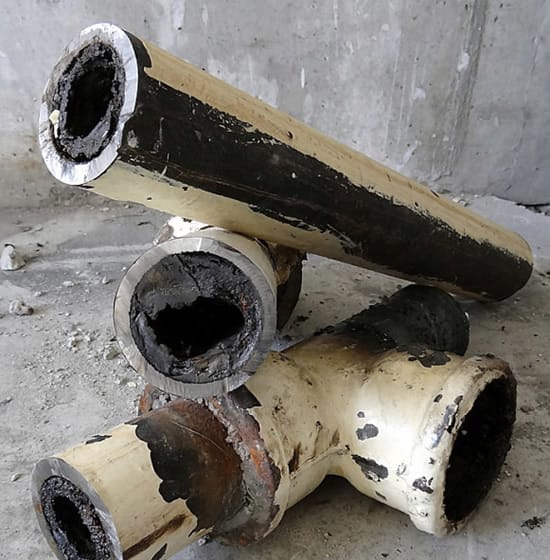 Чугунные трубы более всего подвержены засору