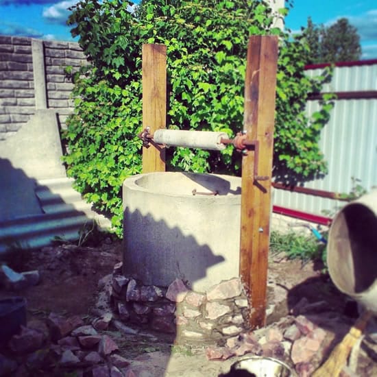 Делаем домик для колодца из бетонных колец шаг 3