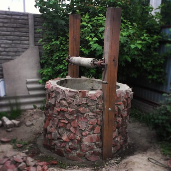 Делаем домик для колодца из бетонных колец шаг 4