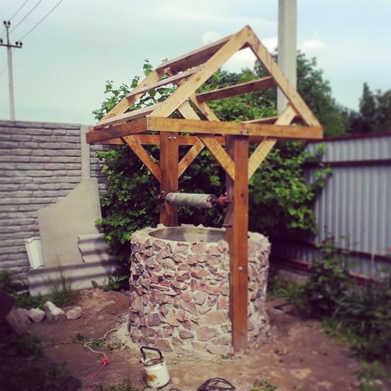 Делаем домик для колодца из бетонных колец шаг 4