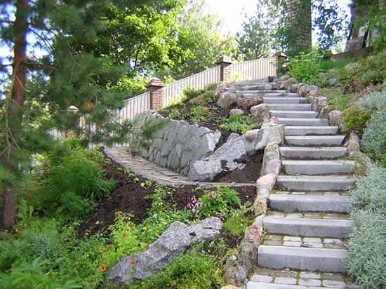 Дизайн дачного участка на склоне - фото