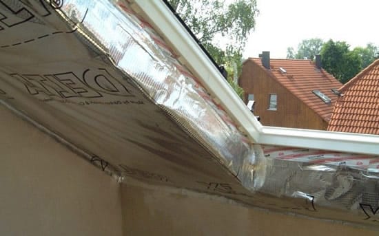 Гидроизоляция утеплителя из пенопласта антиконденсатной пленкой