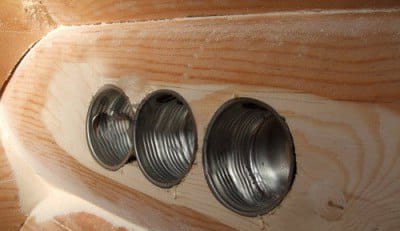 Использование металлических гильз с заглушками позволит предотвратить возгорание по причине замыкания