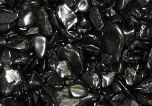 Камень шунгит отлично подойдет для очистки воды