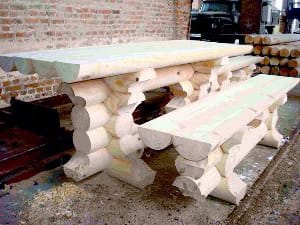 Красивый стол для дачи