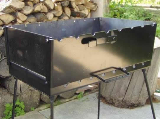Металлический мангал 