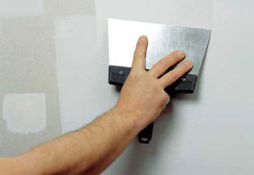 Можно ли ишпаклевать по краске