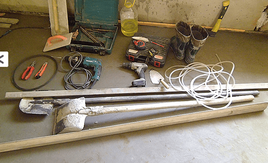 Необходимые инструменты для стяжки пола