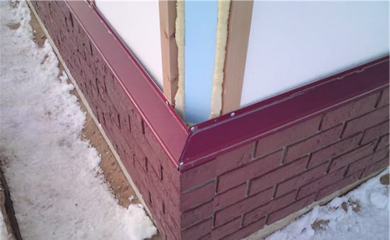 Образец установки отлива для цоколя