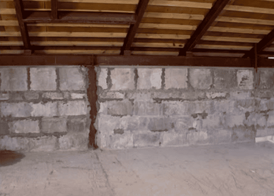 Подготавливаем поверхность пола в доме