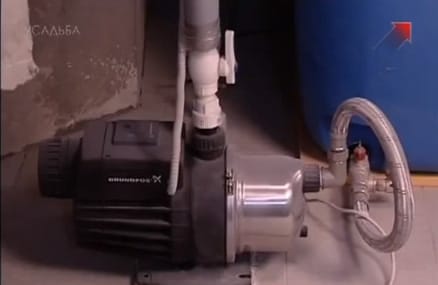 Образец поверхностного насоса, который устанавливается в дом