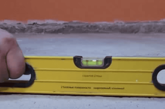 Проверяем поверхность пола