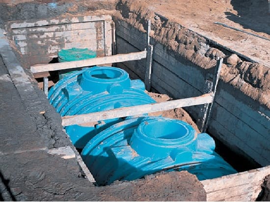 Бетонный саркофаг для защиты септика от давления грунта