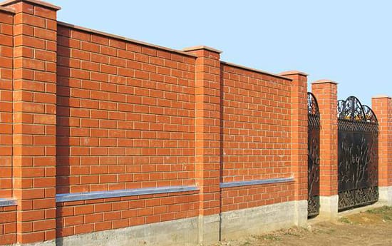 Строительство фундамента для забора