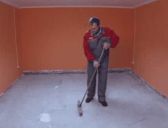 Убираем помещение перед установкой теплого пола