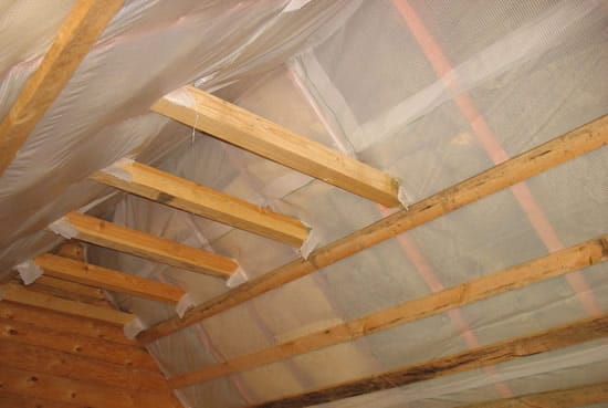 Укладка гидроизоляционного слоя