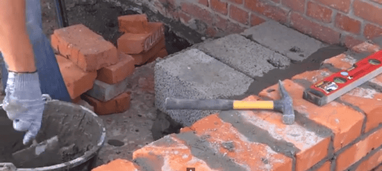 Укладка площадки для крыльца