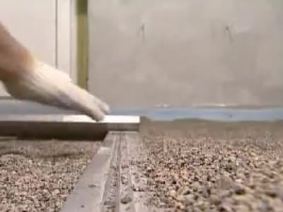 Укладываем направляющие маяки