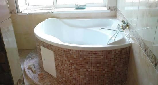 Установка акриловой ванны своими руками