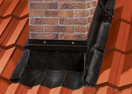 Установка дополнительного гидроизоляционного фартука