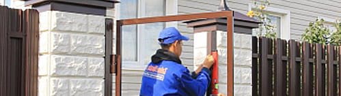 Установка петель и каркаса калитки