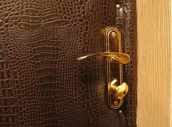 Установка ручки в утепленную дверь