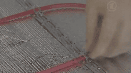 В дальнейшем собранная конструкция заливается цементно-песчаной стяжкой