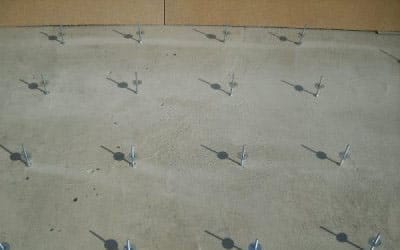 Вкручиваем направляющие