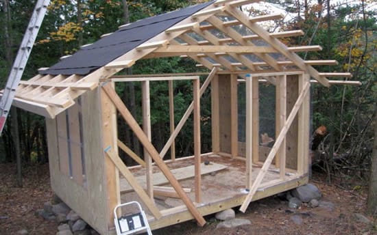 Возведение крыши курятника
