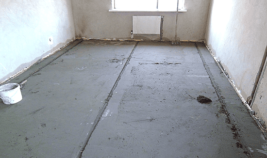 Вытаскиваем маяки из цементной стяжки