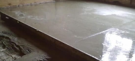 Заливка пола в бане