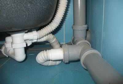  Внутренняя канализация: подключение к ванне
