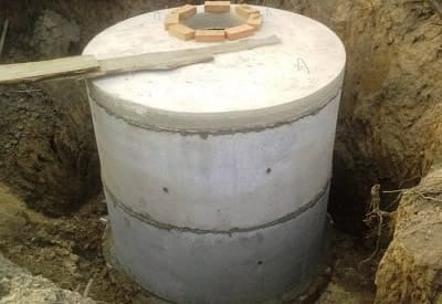 Колодец из железобетонных колец