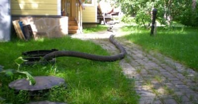 Работа ассенизаторской машины