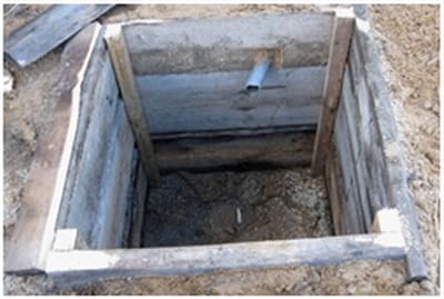 Укрепление стен в сливной яме